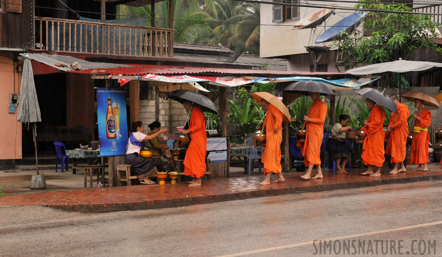 Luang Prabang [60 mm, 1/50 Sek. bei f / 5.0, ISO 2000]